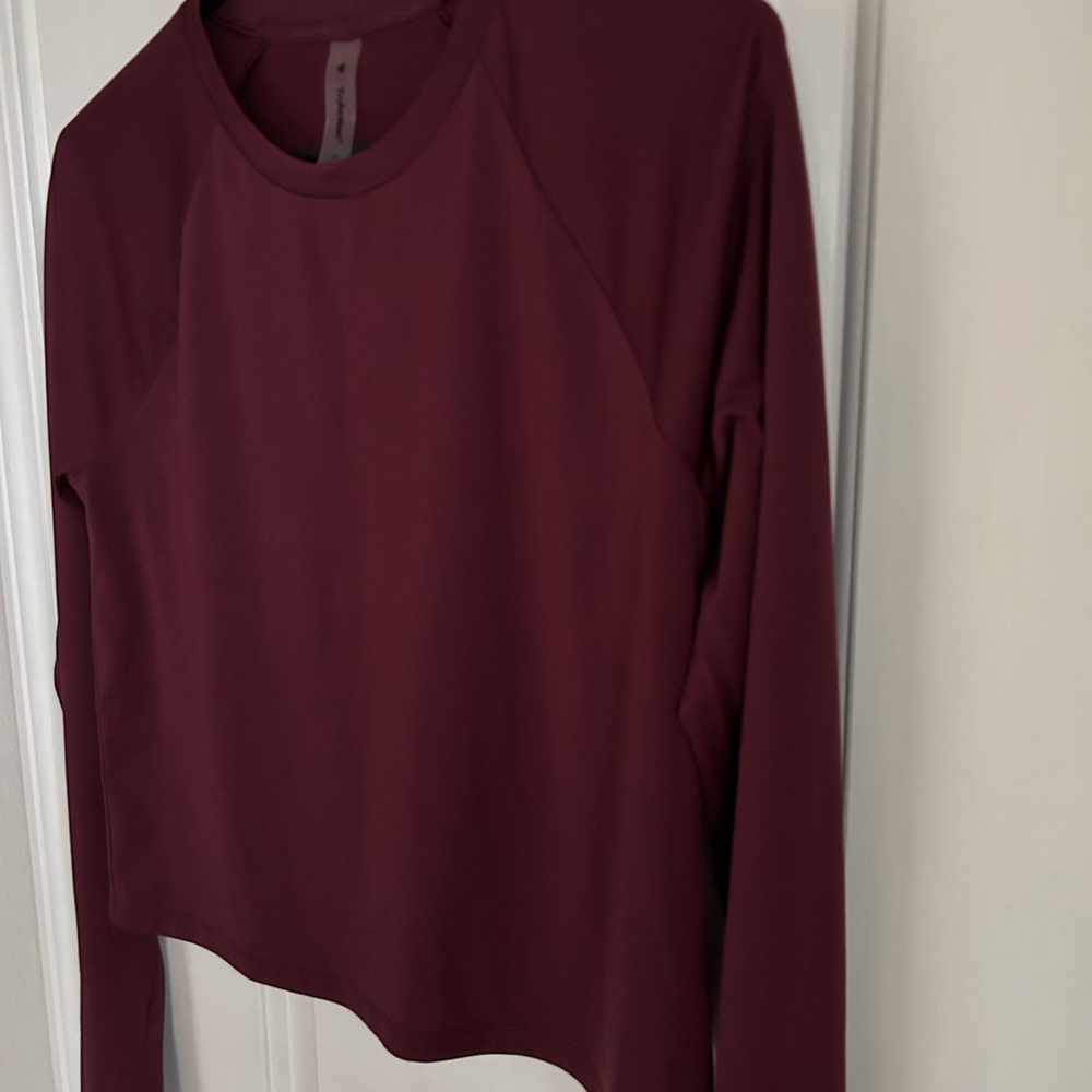 ♦️TnAction Tops ♦️ - Picture 7 of 10
